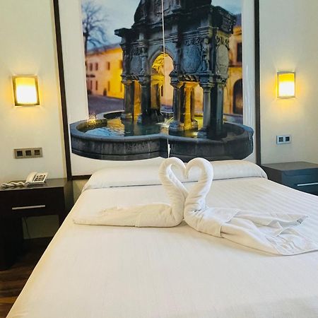 Hostal Aznaitin Baeza Eksteriør billede