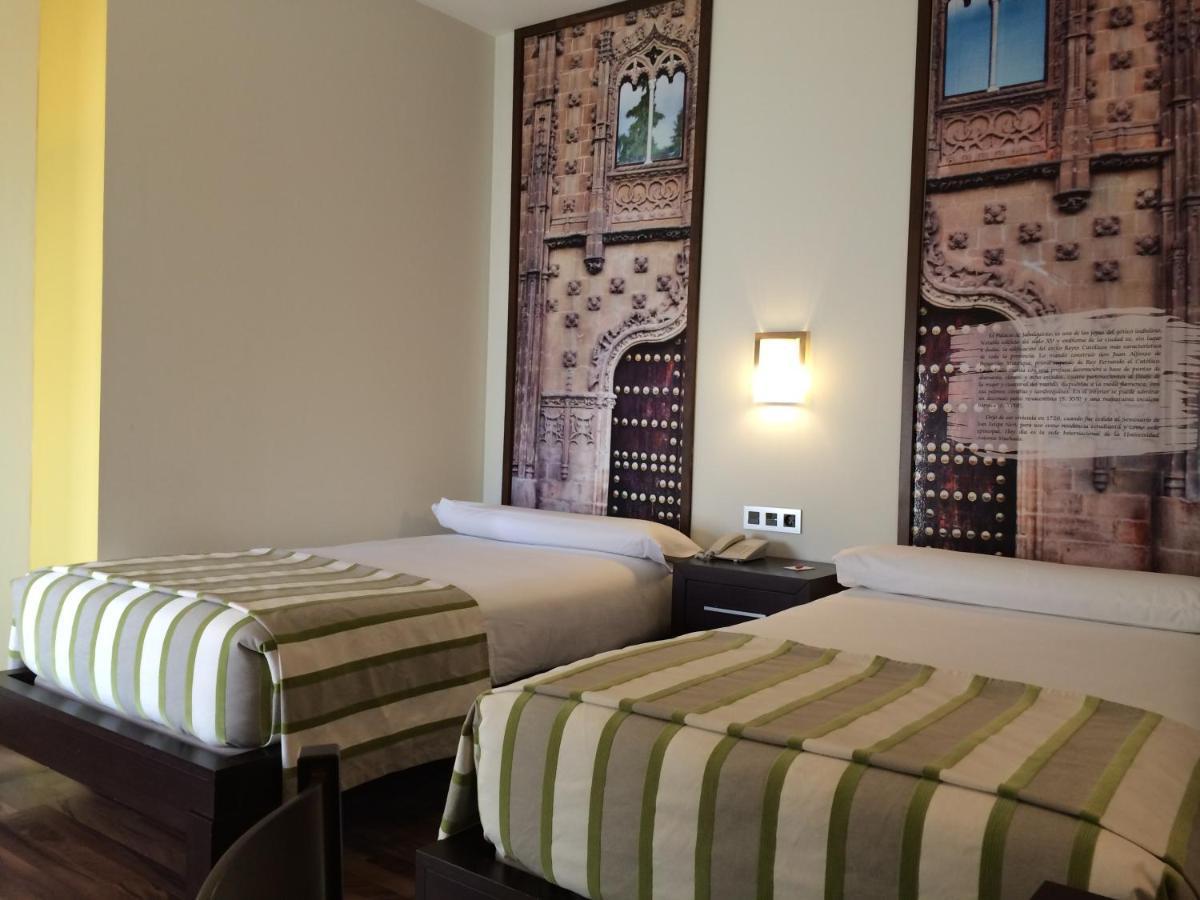 Hostal Aznaitin Baeza Eksteriør billede